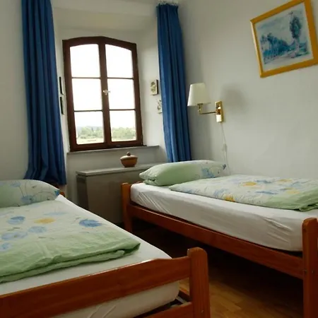 Kapelle - Urlaub Auf Dem Weingut * Maring-Noviand