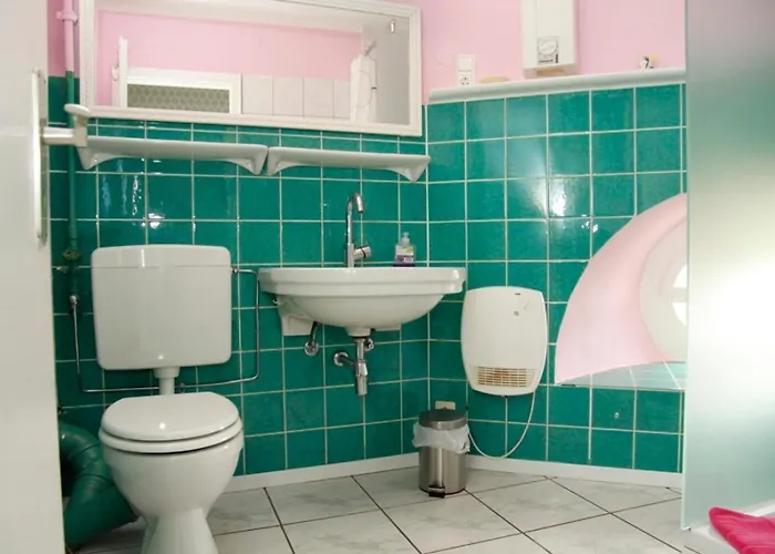 Kapelle - Urlaub Auf Dem Weingut 아파트 *